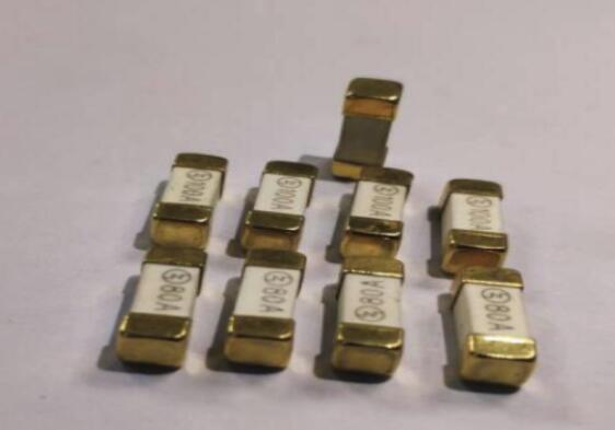 1245大電流貼片保險(xiǎn)絲 40A 50A 60A80A 100A貼片保險(xiǎn)絲 